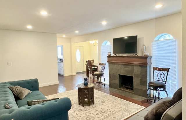 3657 Roselawn Avenue