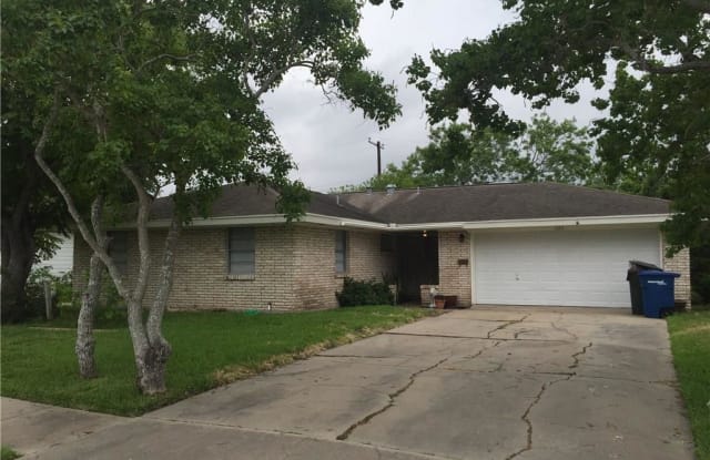 322 Waverly Dr - 322 Waverly Dr, Corpus Christi, TX 78412