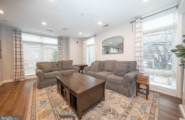 769 N UBER Street unit: 2