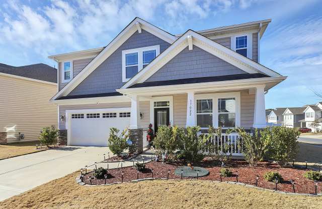 17022 Carolina Pine Row