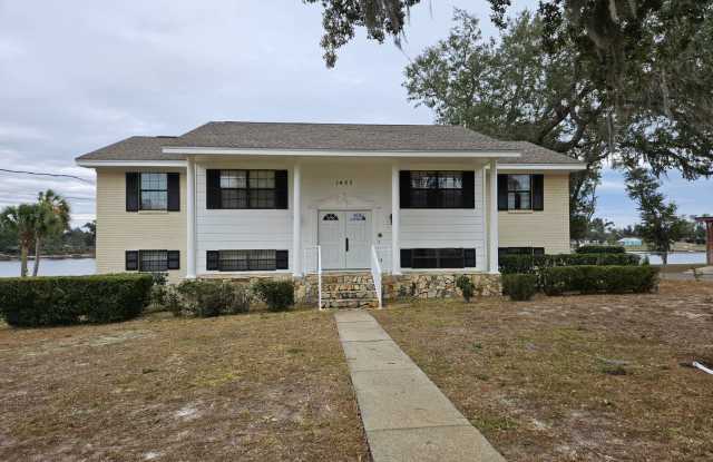 Photo of Peaceful, Entertainer's Dream on the Waterfront in Beautiful Donalson Point!