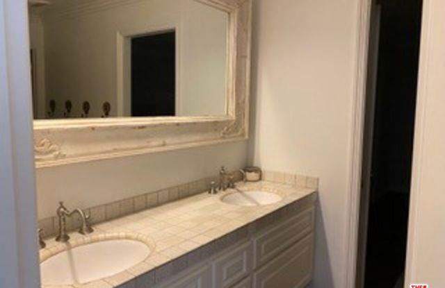 Photo of 2695 Basil Lane