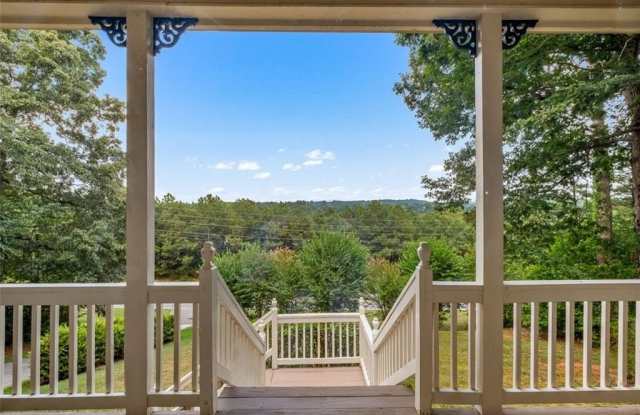 Photo of 555 DOUTHIT FERRY Road