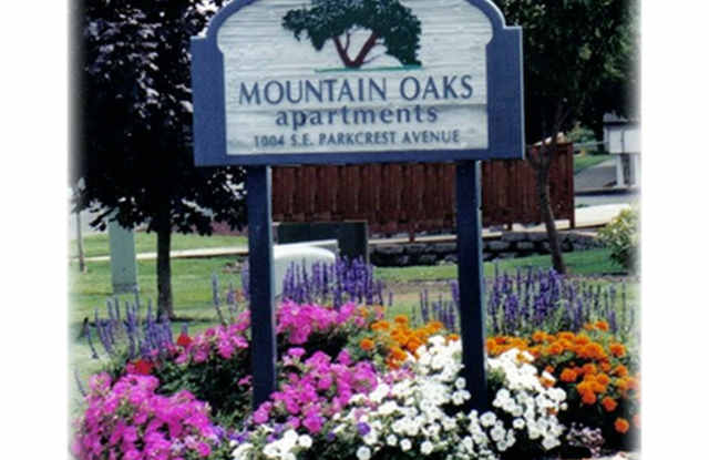 Photo of Mountain Oaks