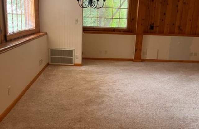 Photo of 820 Bartsch Ln