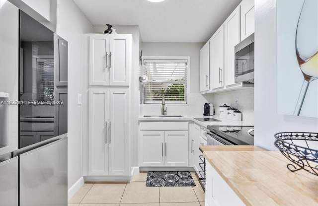 Photo of 8841 W Flagler St