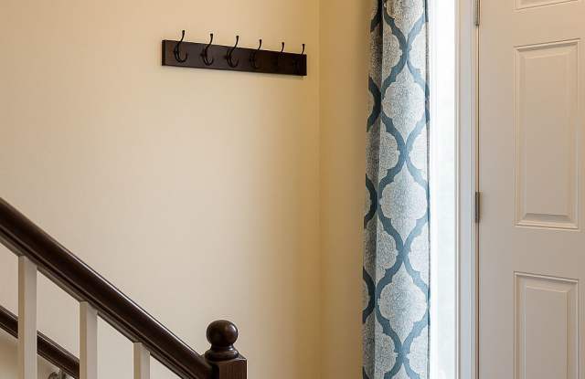 23232 Scholl Manor Way