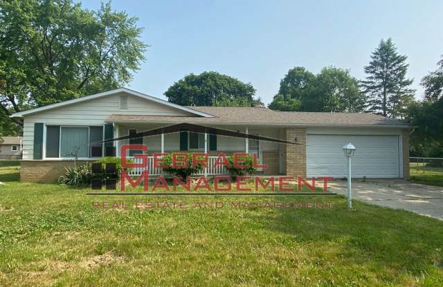 4447 Thorntree Dr