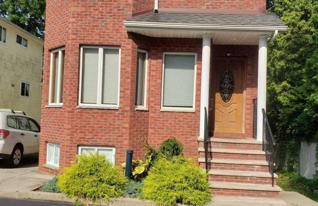 70 Bayview ave