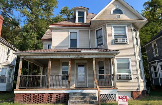 Photo of 729 Greene St