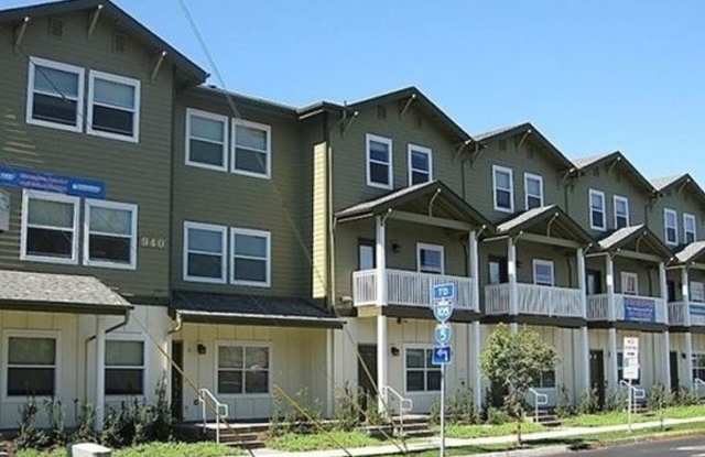 Hilyard Townhomes