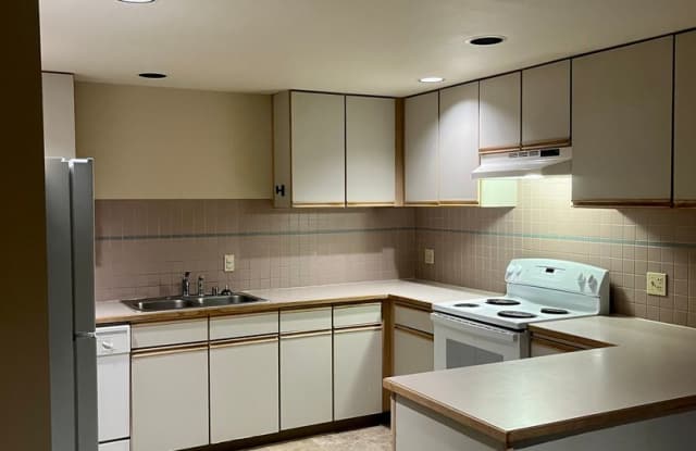 Boston West Apartments