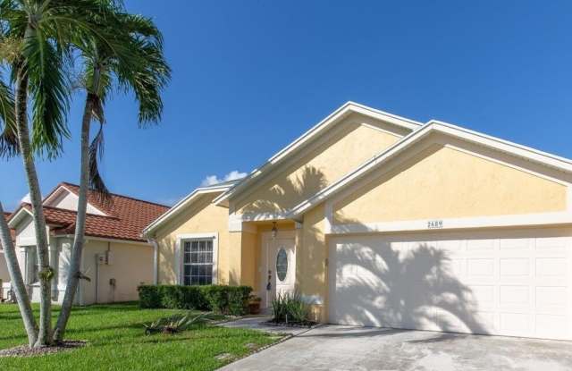 2689 Fairway Cove Court E