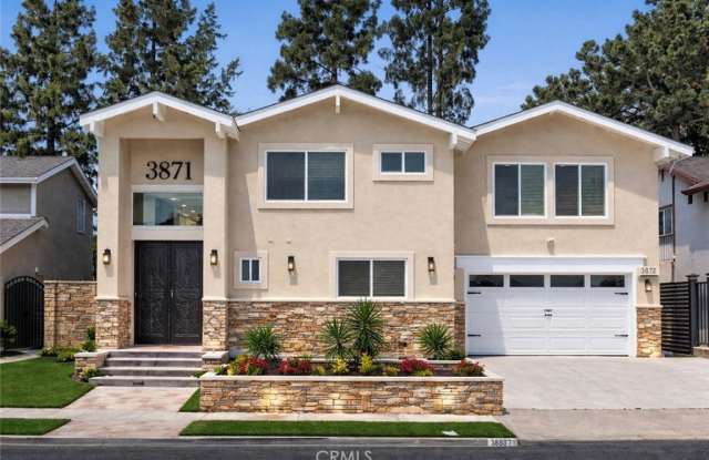 3871 Hendrix Street