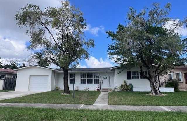 5001 SW 87 Place