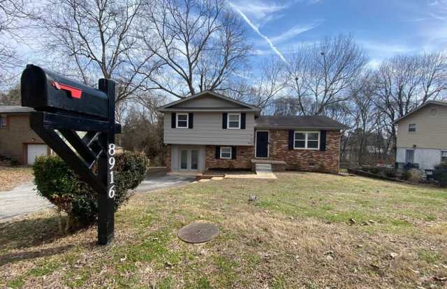 8916 Drake Parkway Rd