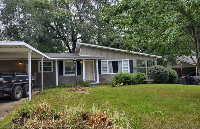 1426 50th Ave Meridian, MS 39307