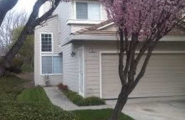 Photo of Dublin Silvergate, End Unit Townhome 3 Bed, 2.5 Bath, Dual Primary Suites, Community Pool!
