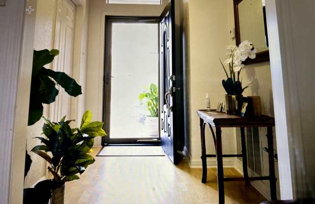 3009 Quail Hollow Drive