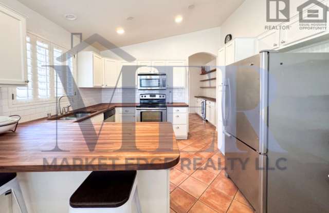 3Bed/2Bath House at Arrowhead Lakes! $199 MOVE-IN SPECIAL! Ready for Immediate Move-In!