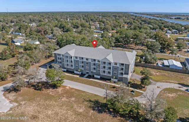 2272 Dolphin Shores Drive SW unit: 407