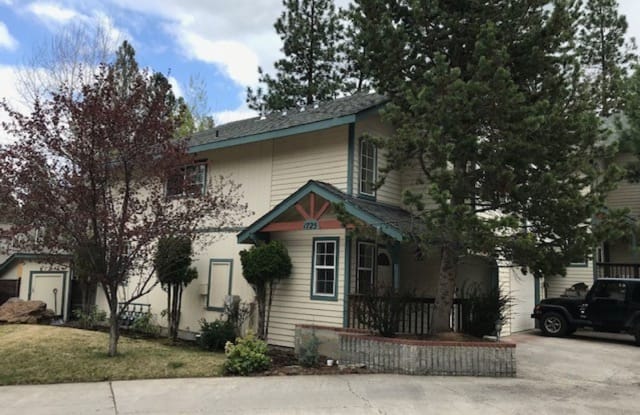 1737 SW Knoll #2 - 1737 Southwest Knoll Avenue, Bend, OR 97702