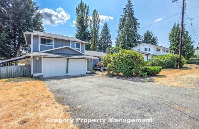 3532 111th Pl SE