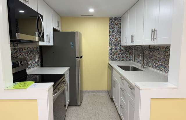 Updated Townhouse on the North End of Hilton Head