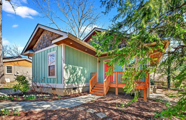 Black Mountain Long Term Rental!