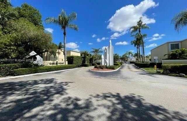 Photo of 6845 SW 45th Ln