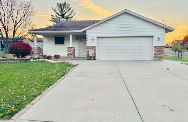 Photo of 13500 Lynn Avenue