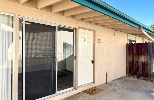 Photo of Spacious Single Level in Duplex!