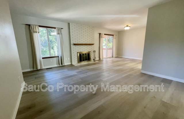 324 Southeast 30th Avenue