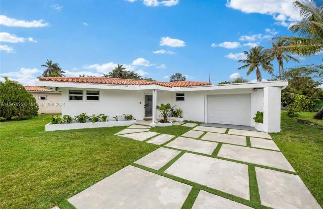 10650 NE 11th Ct - 10650 Northeast 11th Court, Miami Shores, FL 33138