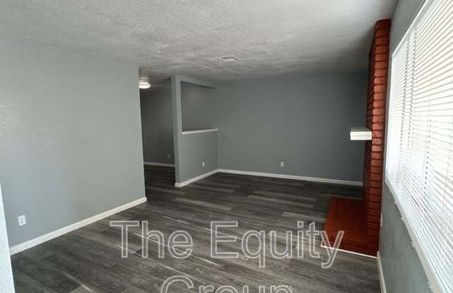 3427 South Woodland St