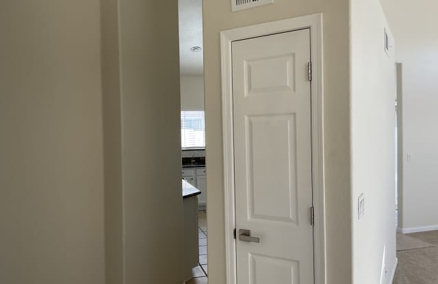 Photo of 4307 E South Fork Dr