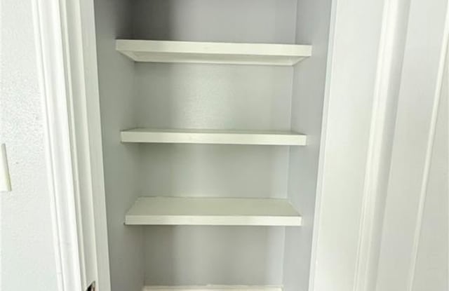 1421 N 21st Street unit: 2