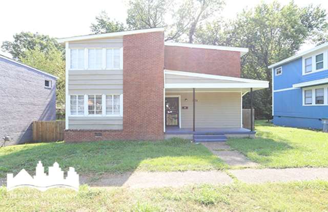 Photo of Move in by 12/30 to get First FULL month RENT FREE!! Welcome to 1078 N Evergreen St!