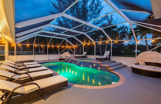 Photo of 11066 N 46th Pl N