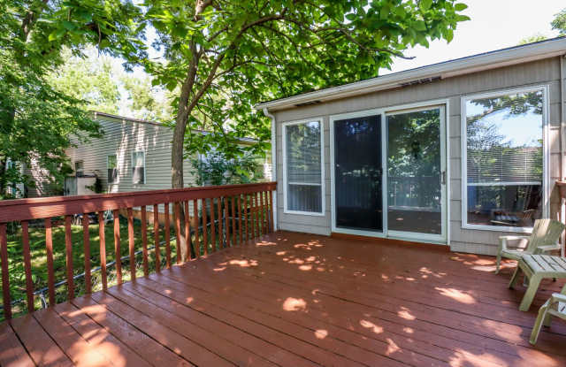 Immaculate Centrally located home!