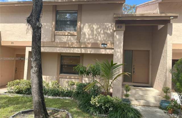40 Chestnut Cir