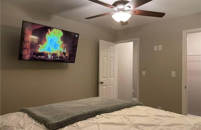 357 Waits Drive SW unit: 1