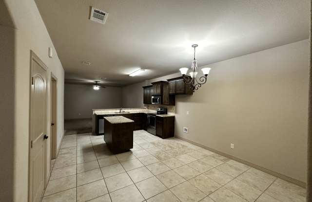 Jack Finney Blvd 6925 - 1