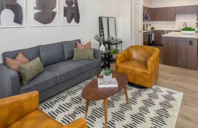 917 SW 31st St Unit D21