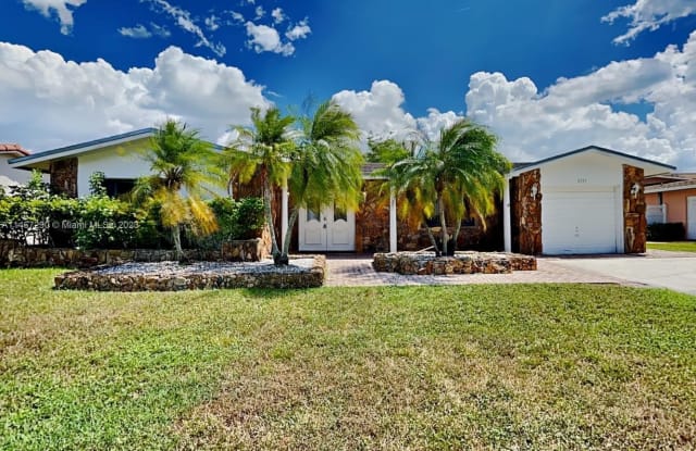 1751 N Hiatus Rd - 1751 North Hiatus Road, Pembroke Pines, FL 33026