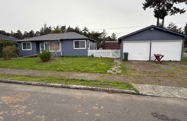 Photo of Spacious Ranch Rambler with 2 car garage