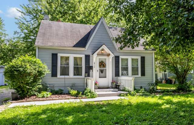 Cute, central columbia home for rent! - 812 Again Street, Columbia, MO 65203