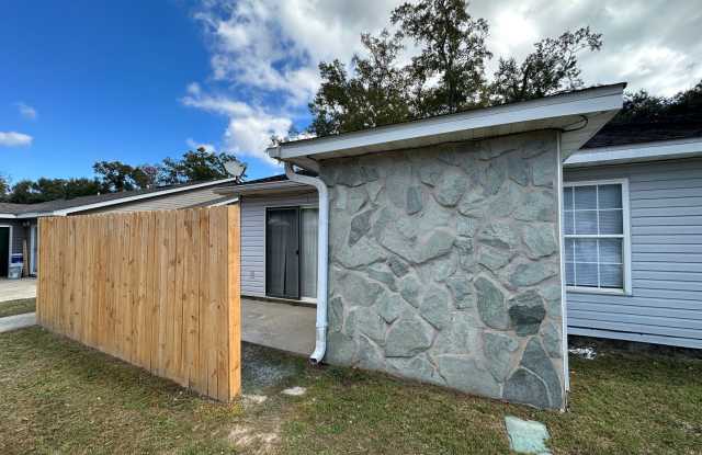 2 Bedroom 2 bath for rent ~ water, sewer, trash, pest control and lawn care included! - 8300 Country Walk Drive, Ferry Pass, FL 32514