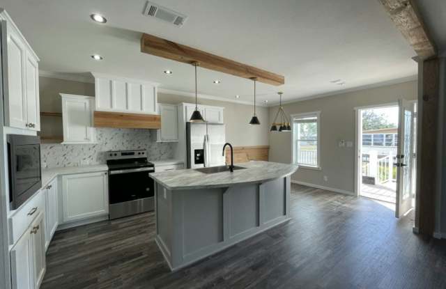 52 Orange Blossom Street