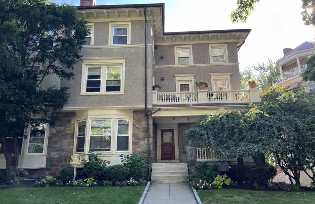 19 Regent Circle